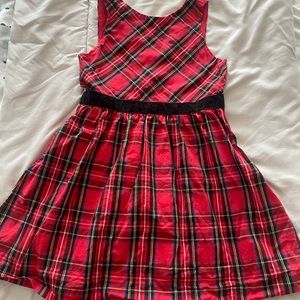 Girl dress size 6